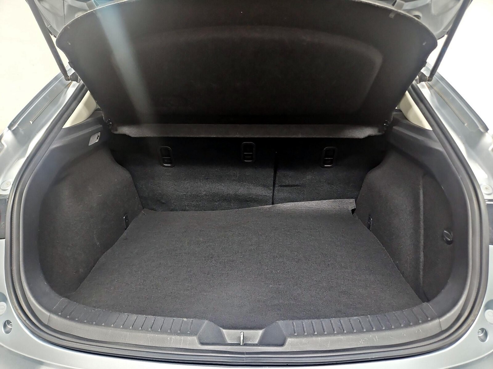 2018 Mazda Mazda3 Touring - Photo 22