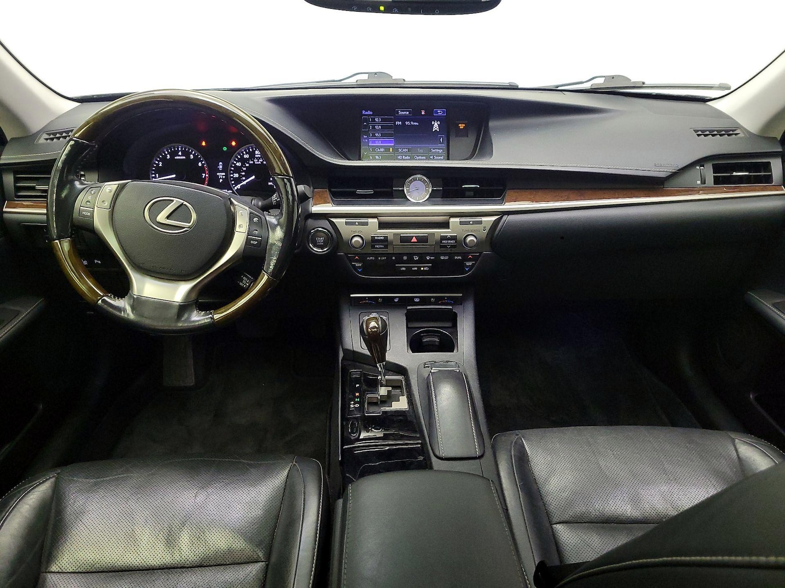 2015 Lexus ES 350 - Photo 10
