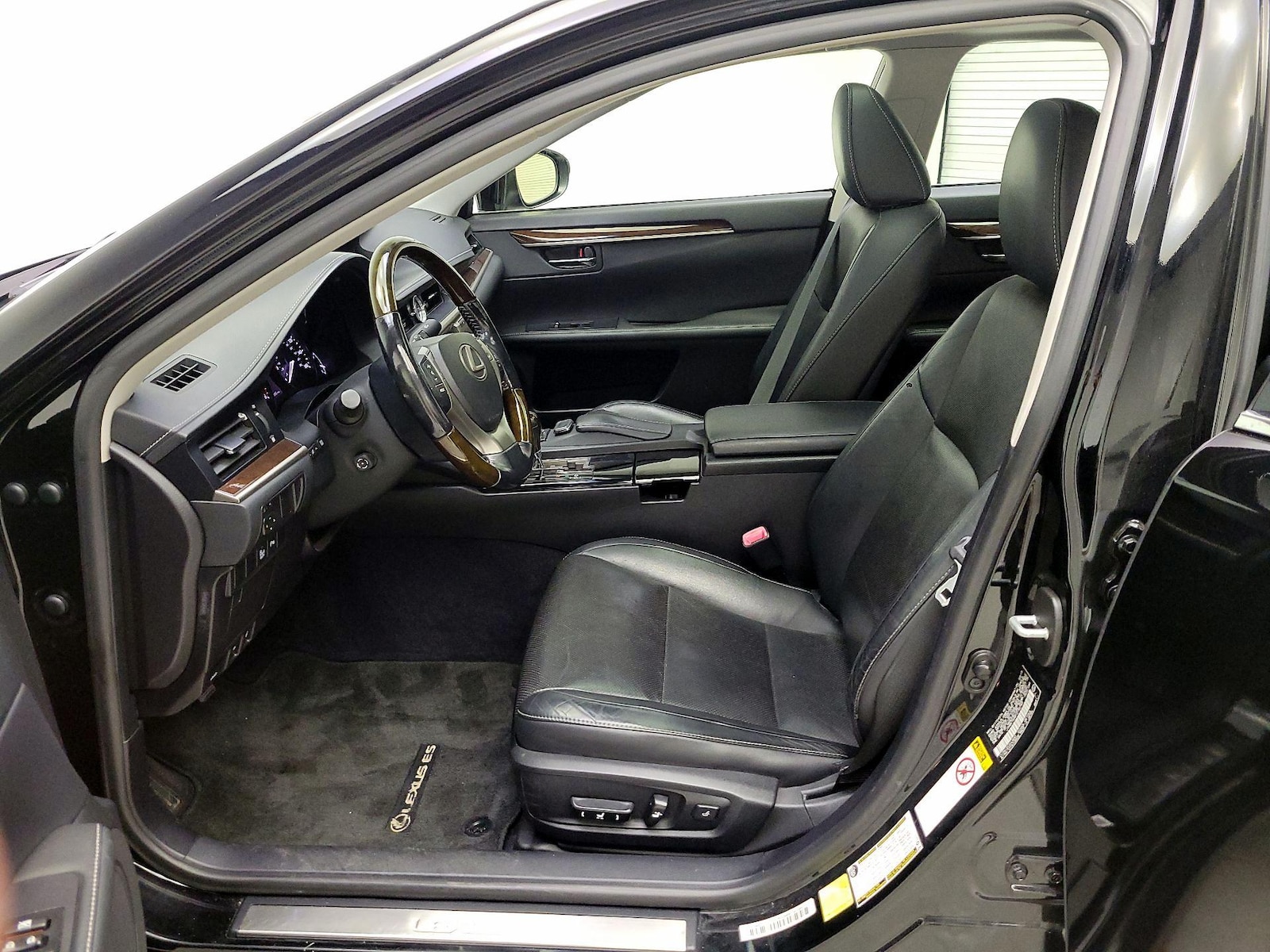 2015 Lexus ES 350 - Photo 12