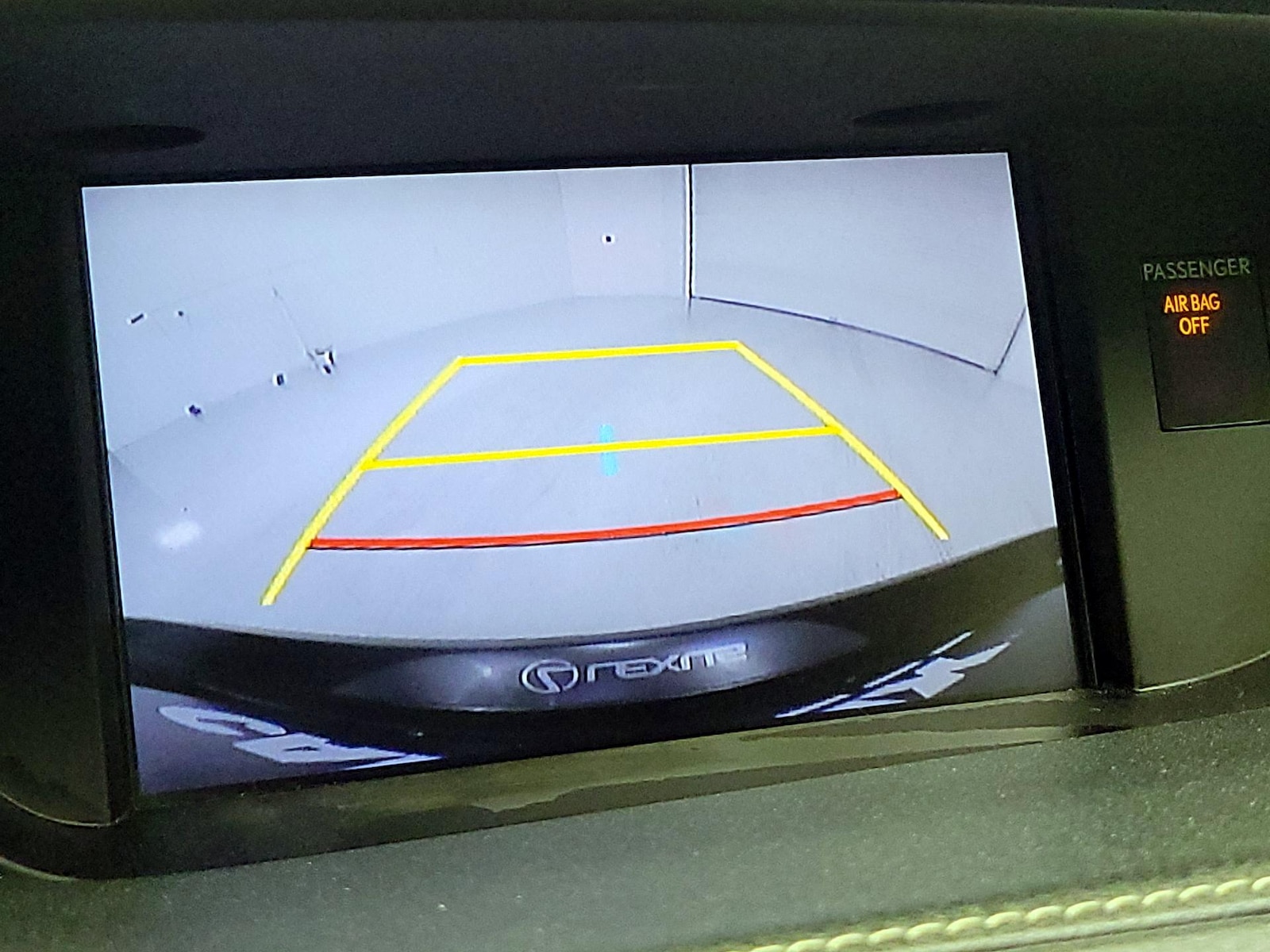 2015 Lexus ES 350 - Photo 16