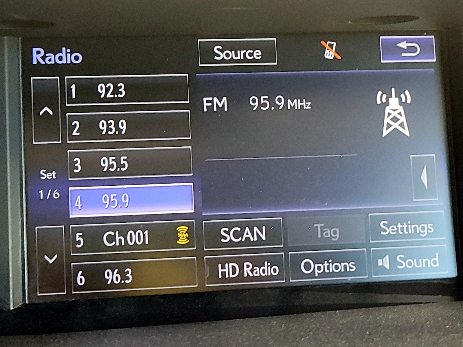 2015 Lexus ES 350 - Photo 17