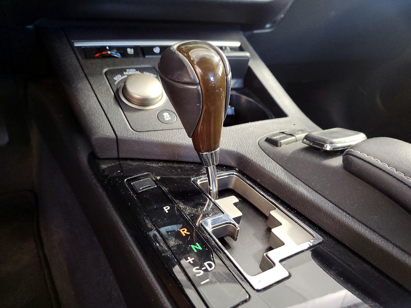 2015 Lexus ES 350 - Photo 19
