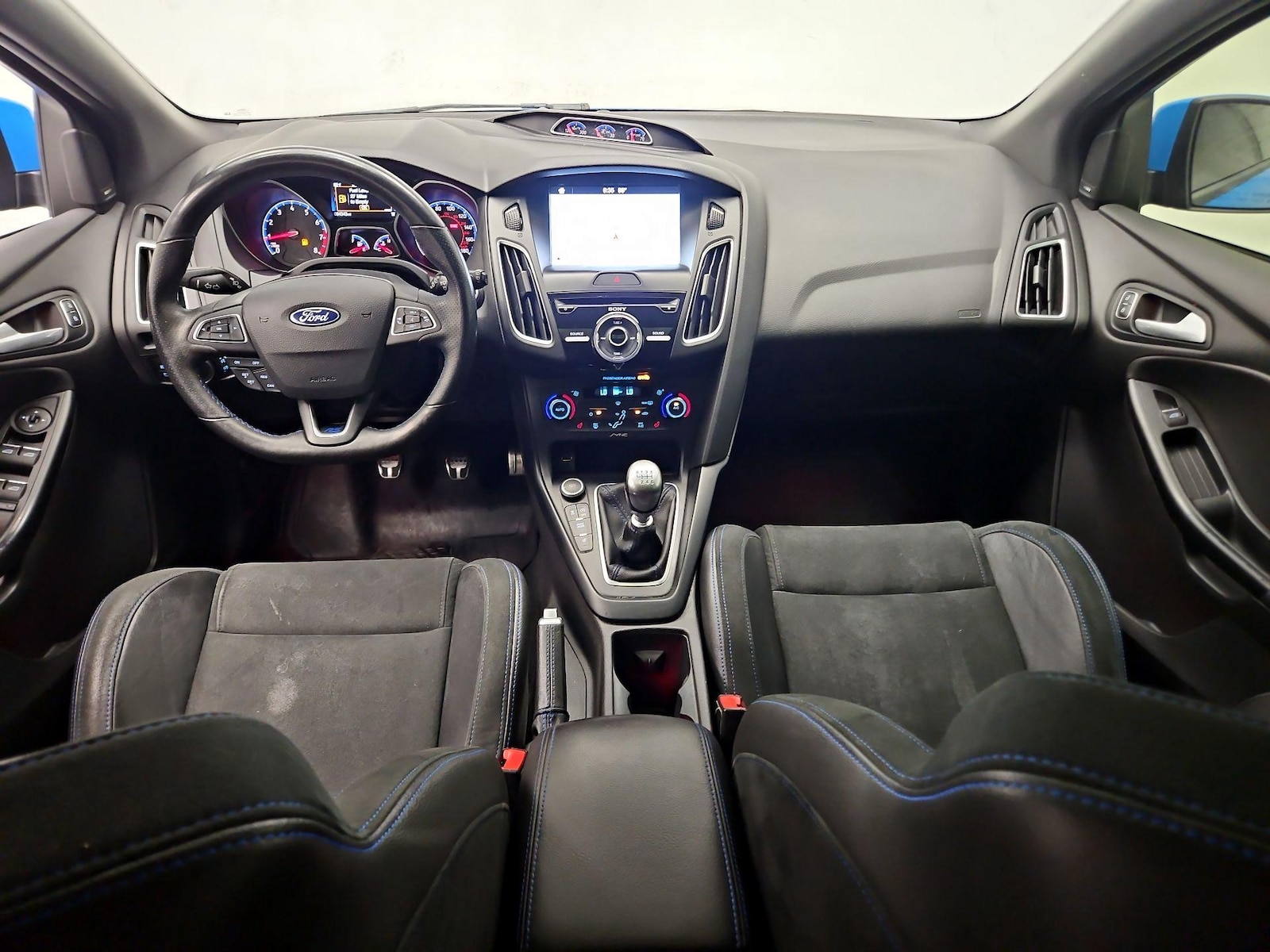 2017 Ford Focus RS - Photo 10