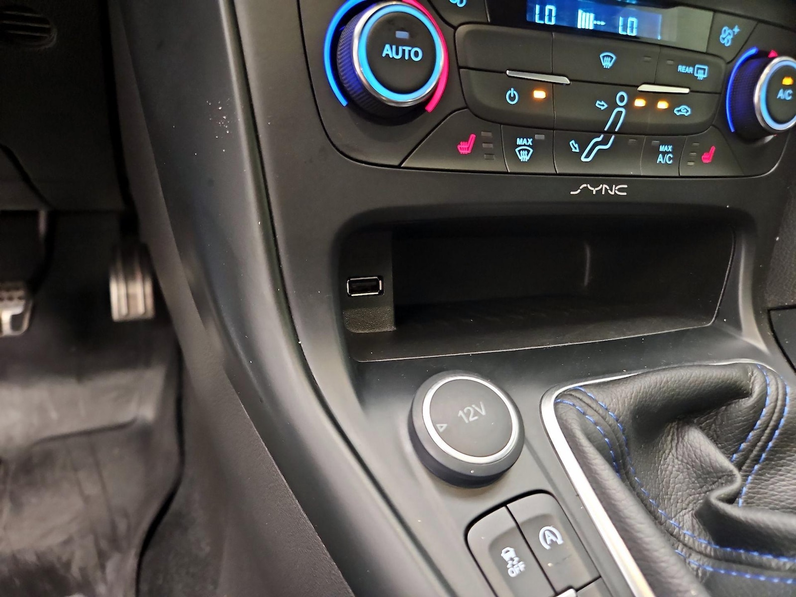 2017 Ford Focus RS - Photo 20