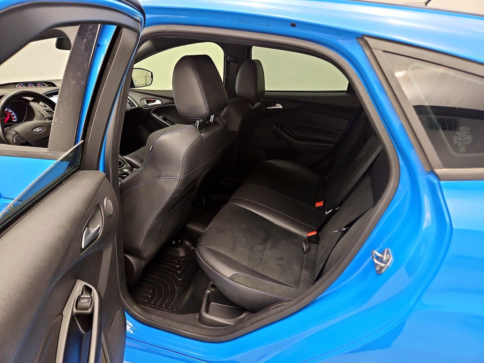 2017 Ford Focus RS - Photo 22