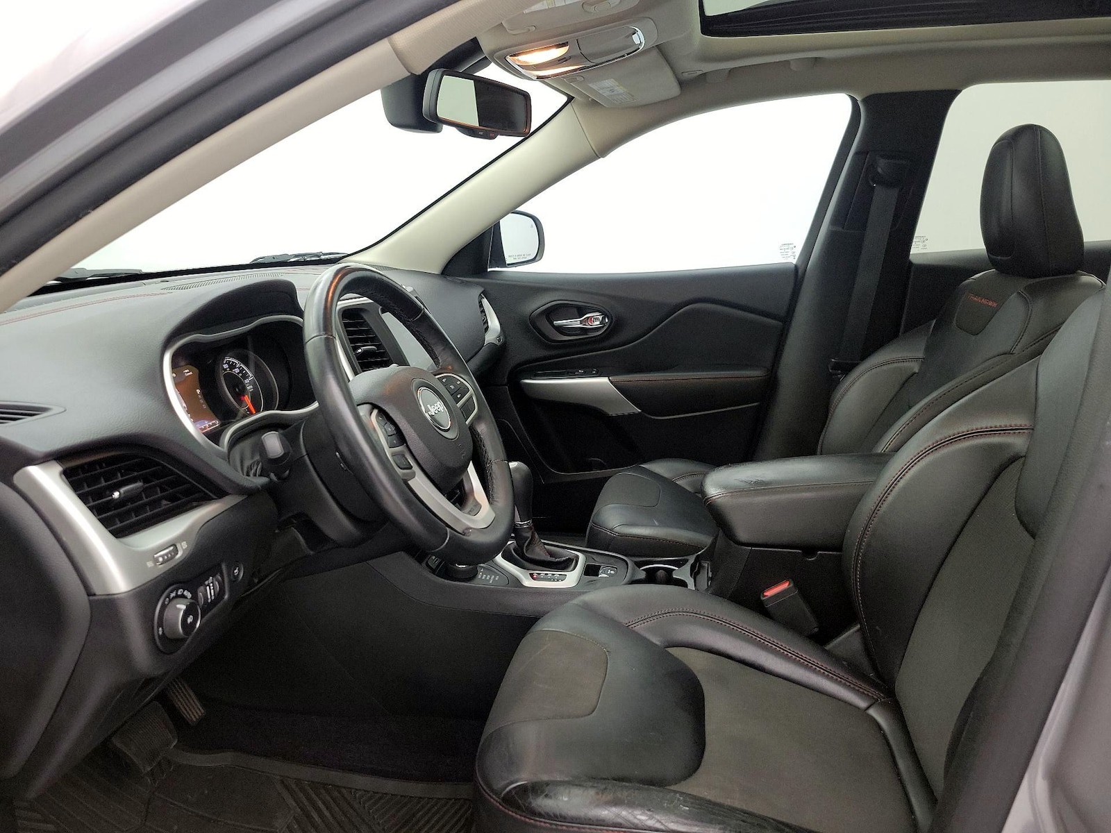 Power Seat(s) & Leather Seats
