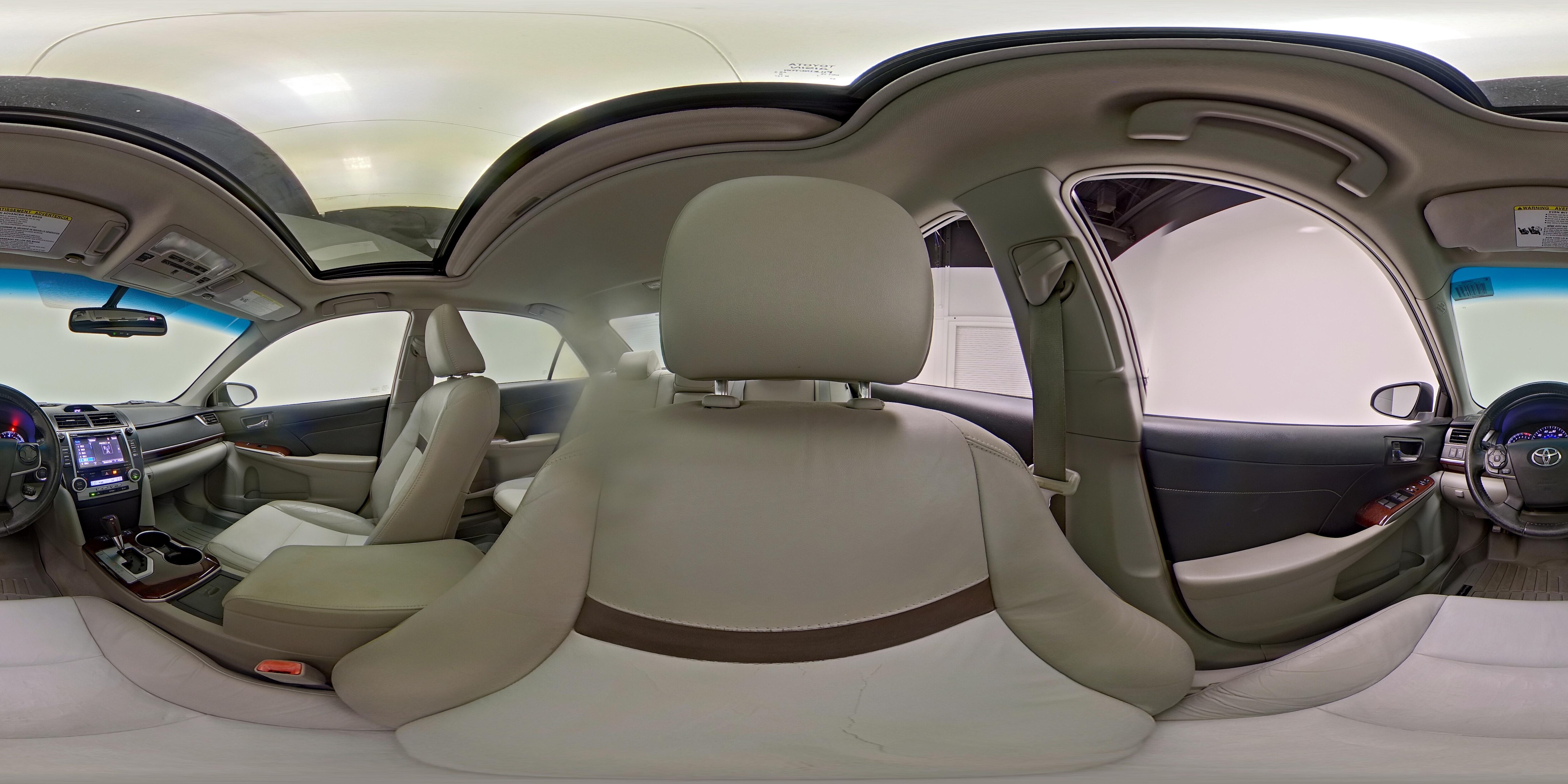 2014 Toyota Camry XLE - Photo 27