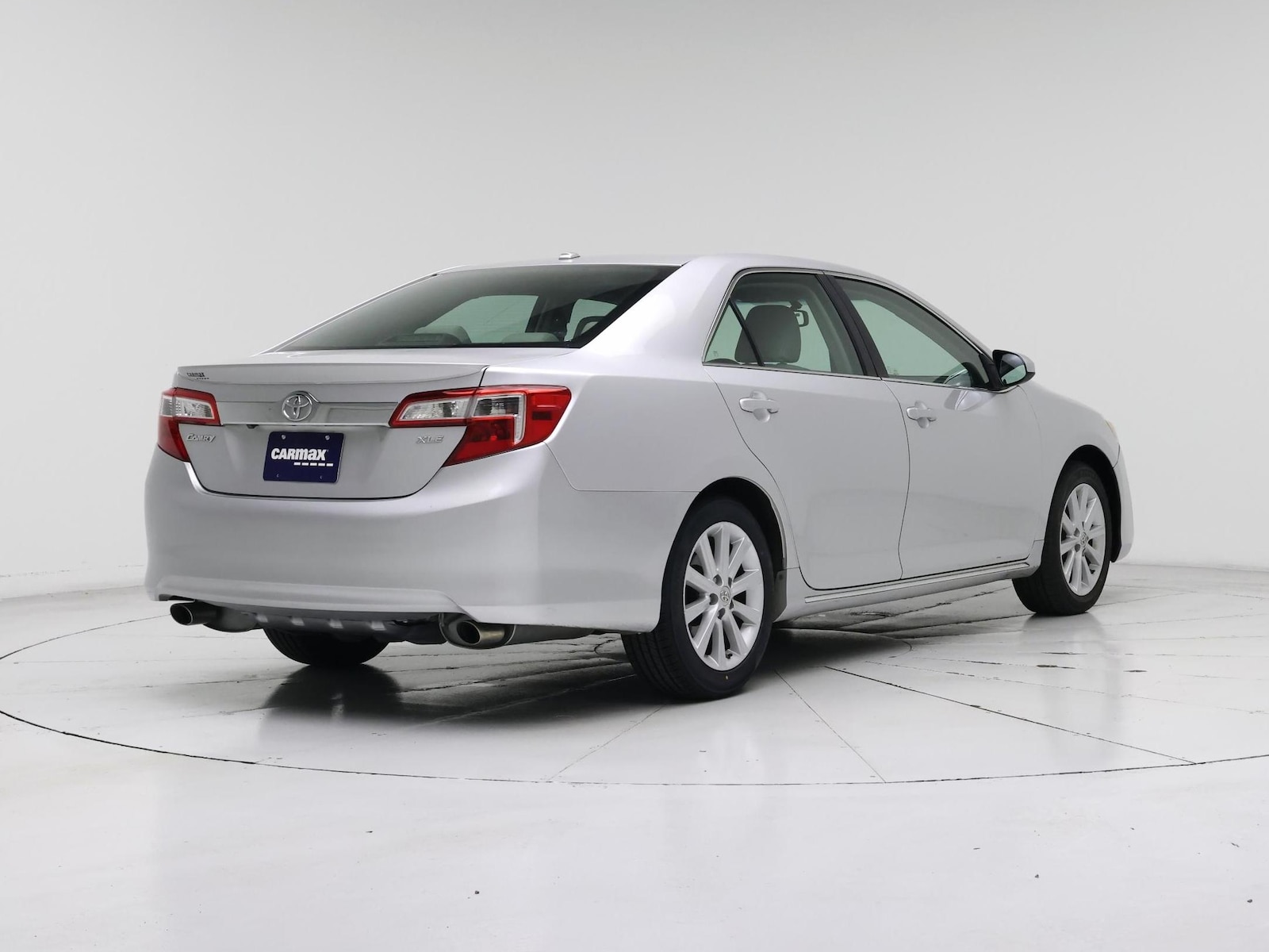 2014 Toyota Camry XLE - Photo 9