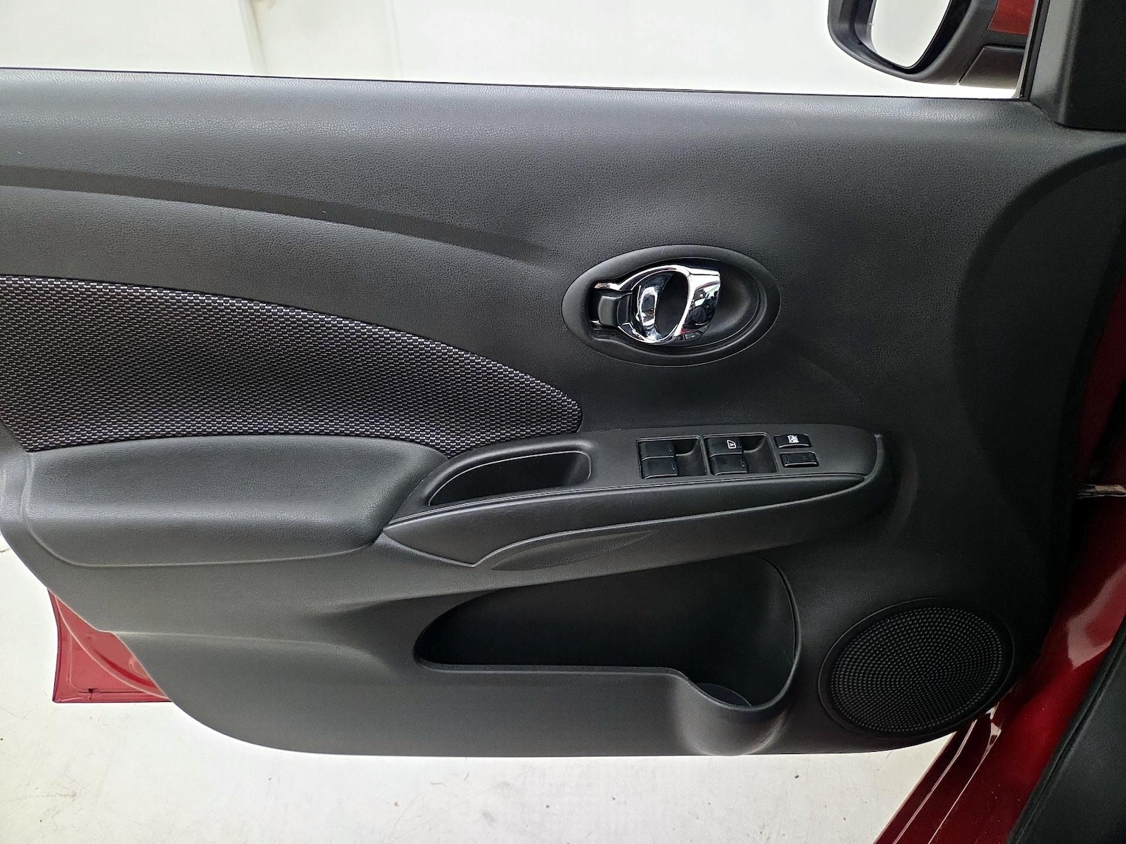 2018 Nissan Versa Sedan SV - Photo 13