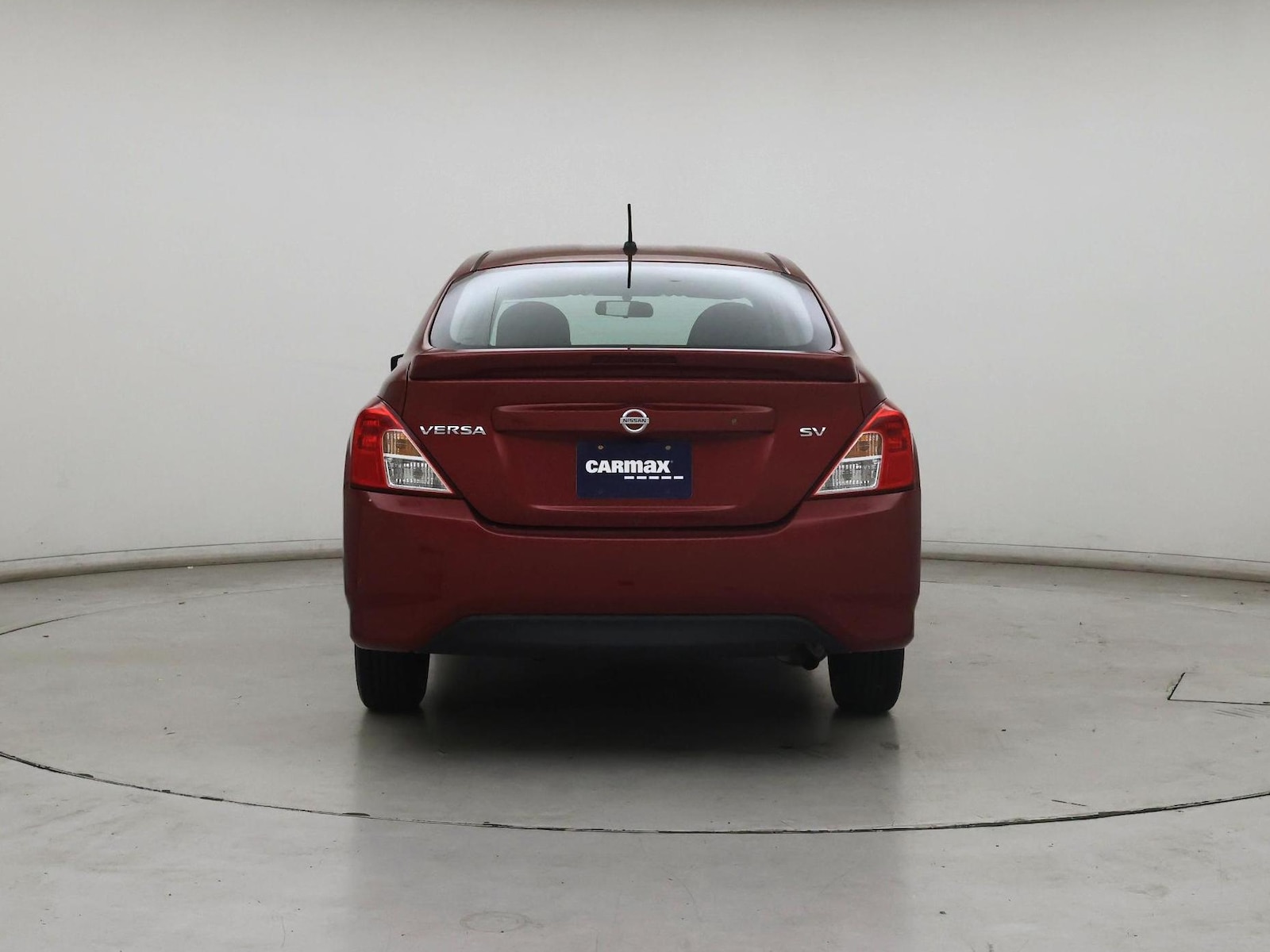 2018 Nissan Versa Sedan SV - Photo 7