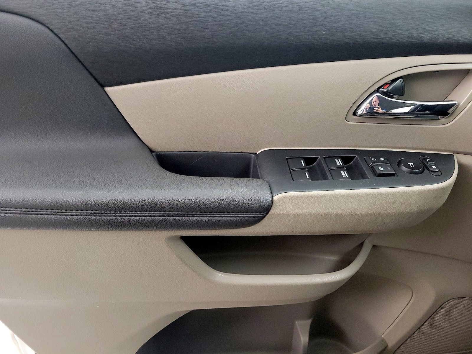 2016 Honda Odyssey SE - Photo 13