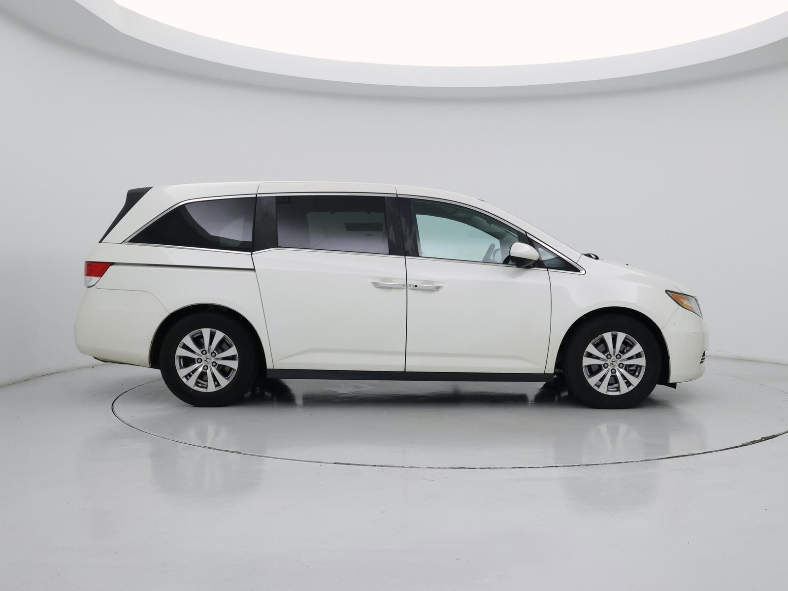 2016 Honda Odyssey SE - Photo 8
