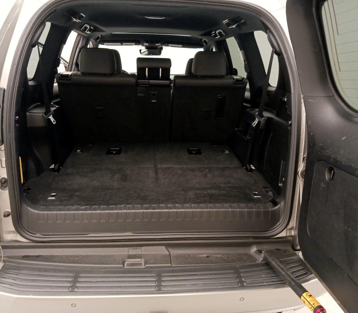 Trunk/Cargo (Seats Up)