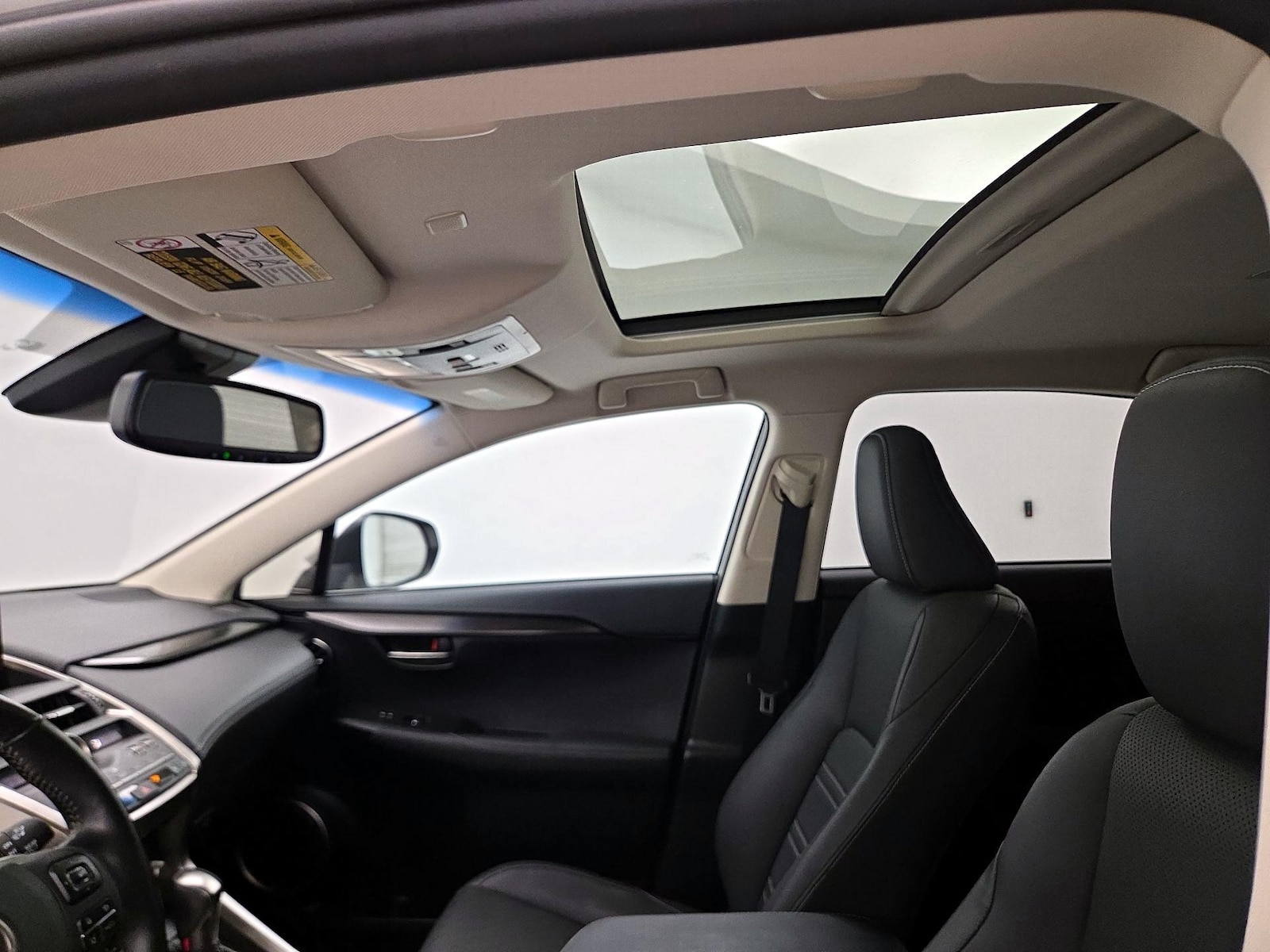 Sunroof(s) & Overhead Airbags
