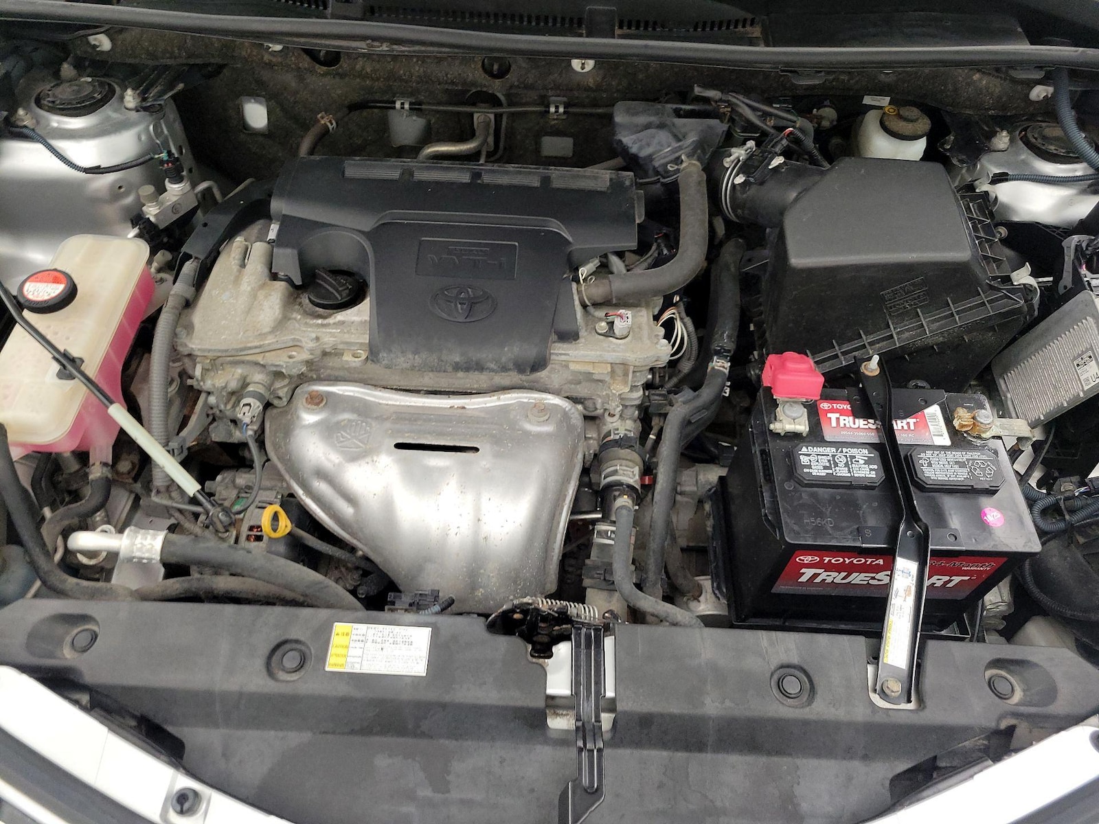 2015 Toyota RAV4 XLE - Photo 23