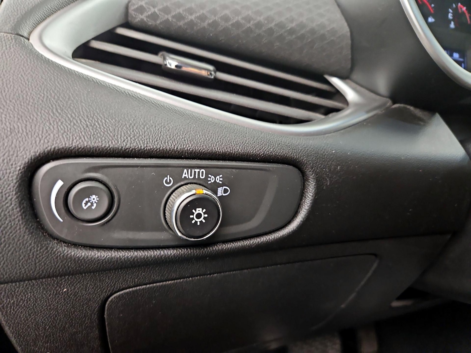 2024 Chevrolet Malibu 1LT - Photo 14