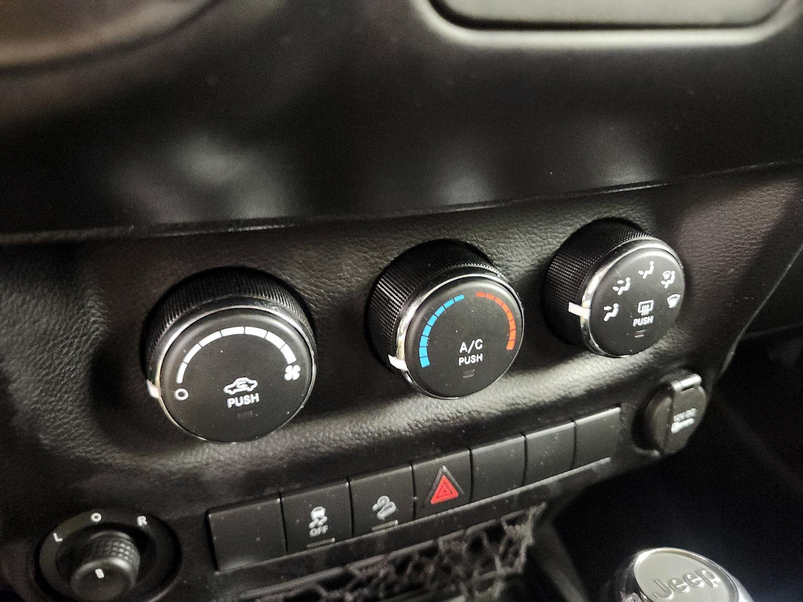 2015 Jeep Wrangler Unlimited Sport - Photo 15