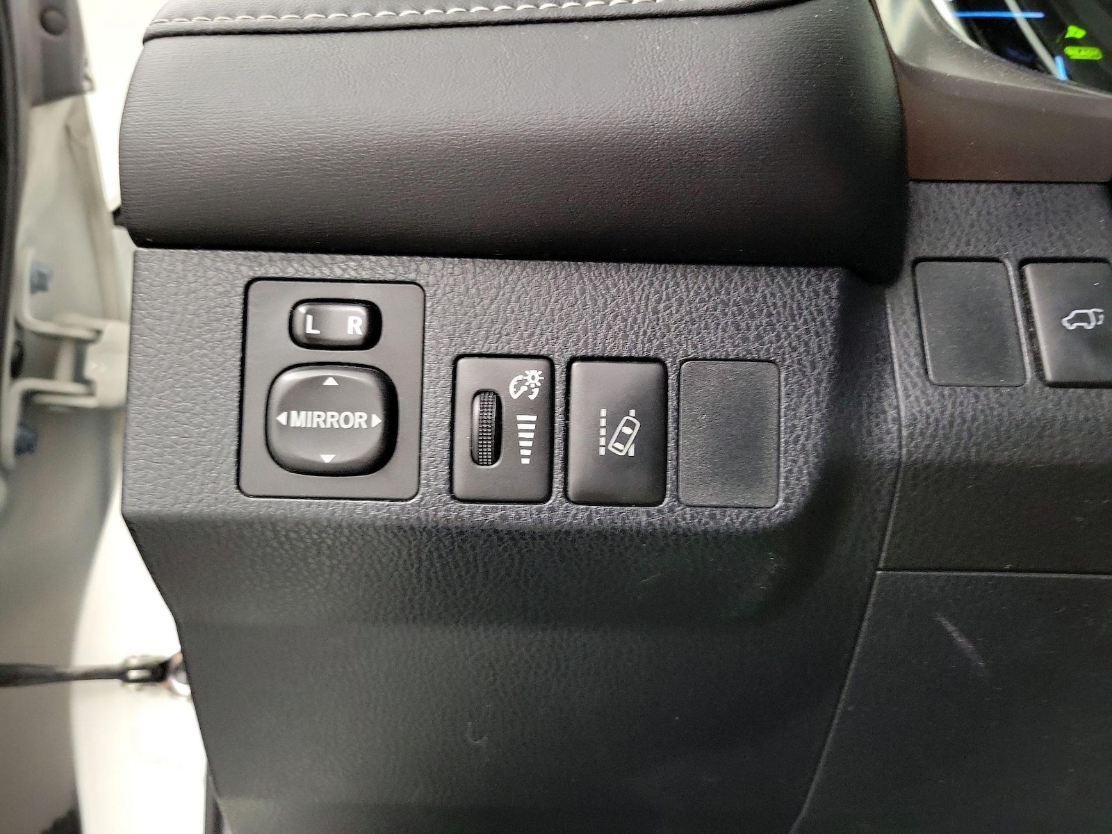 2016 Toyota RAV4 Limited - Photo 14