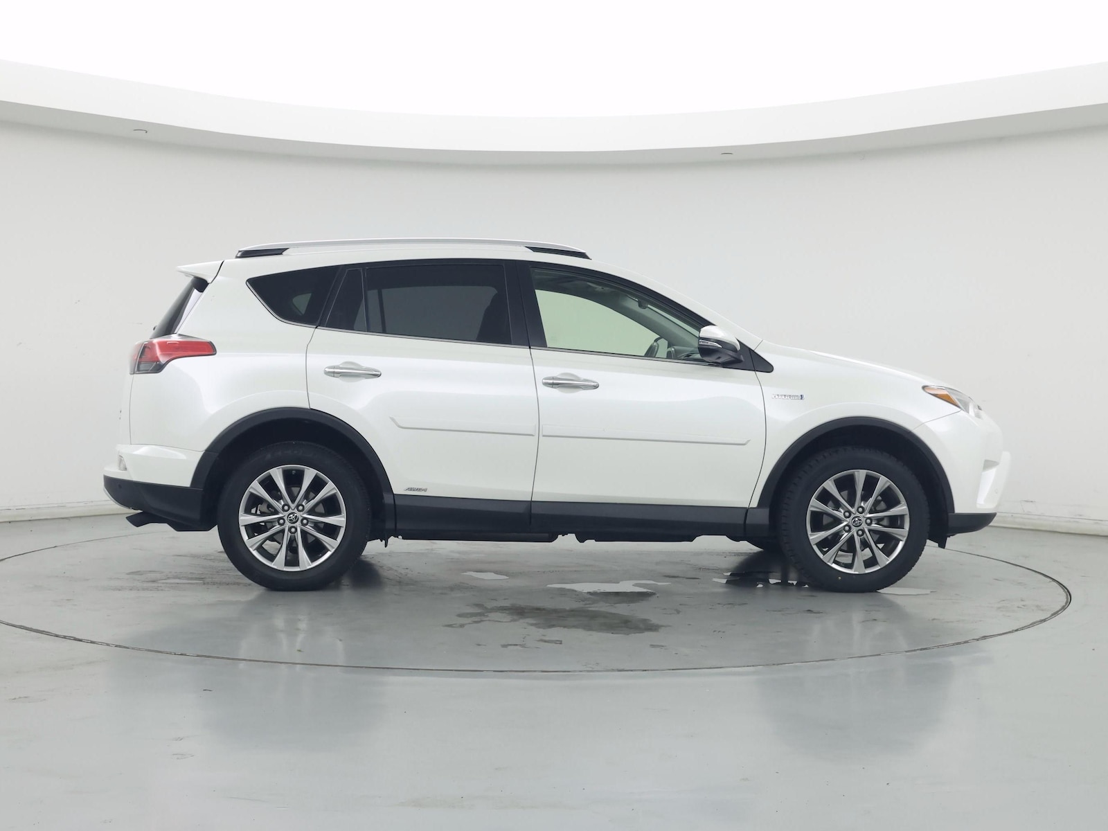 2016 Toyota RAV4 Limited - Photo 8