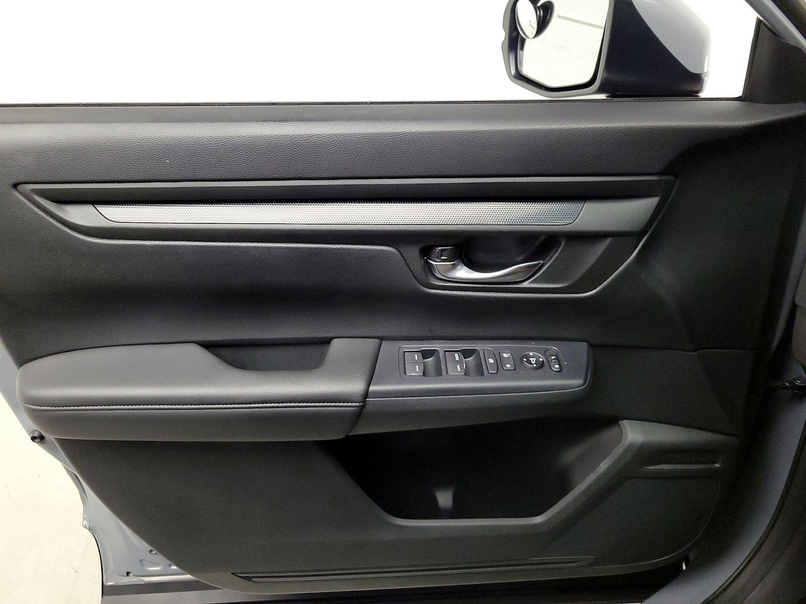 2024 Honda CR-V LX - Photo 13