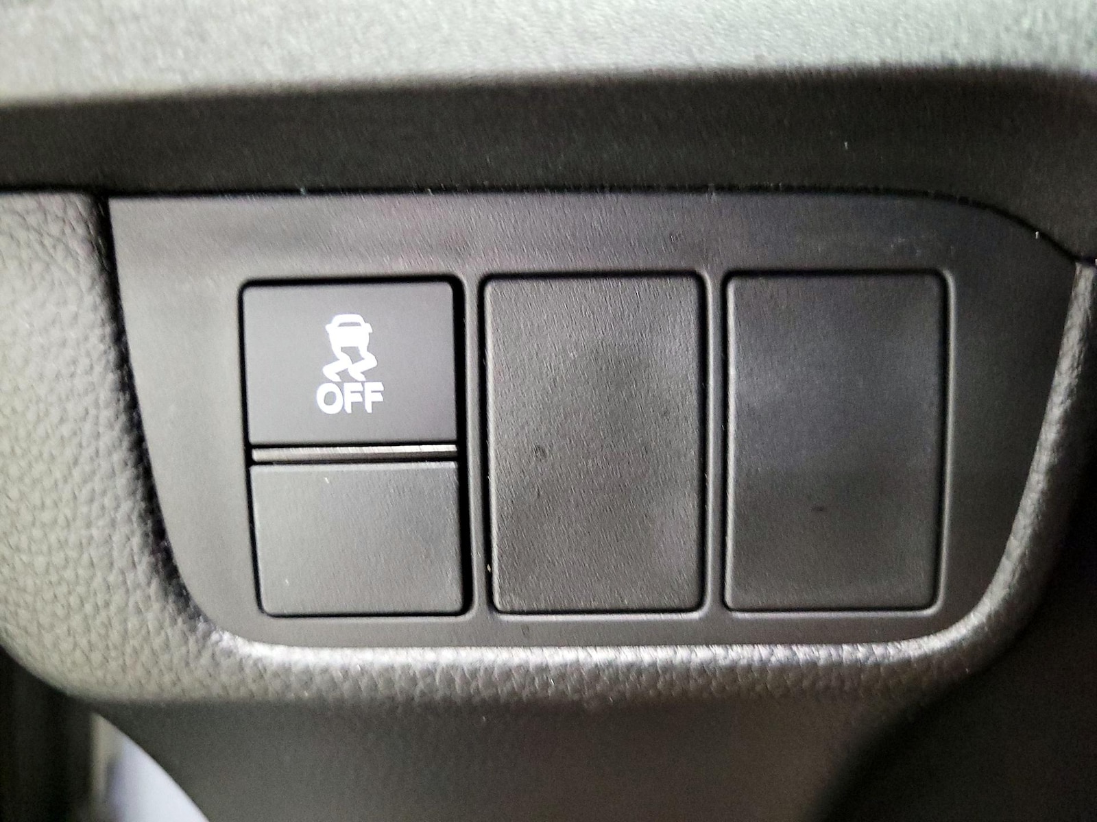 2024 Honda CR-V LX - Photo 14