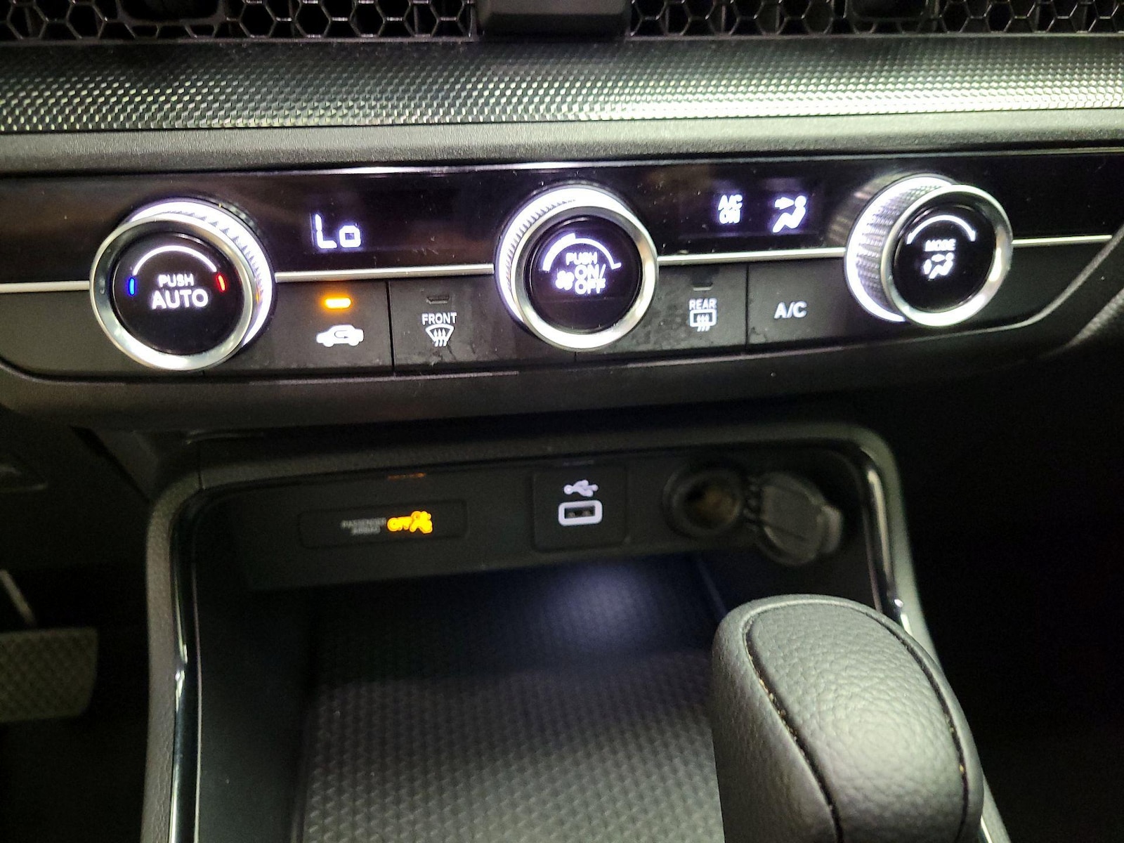2024 Honda CR-V LX - Photo 17