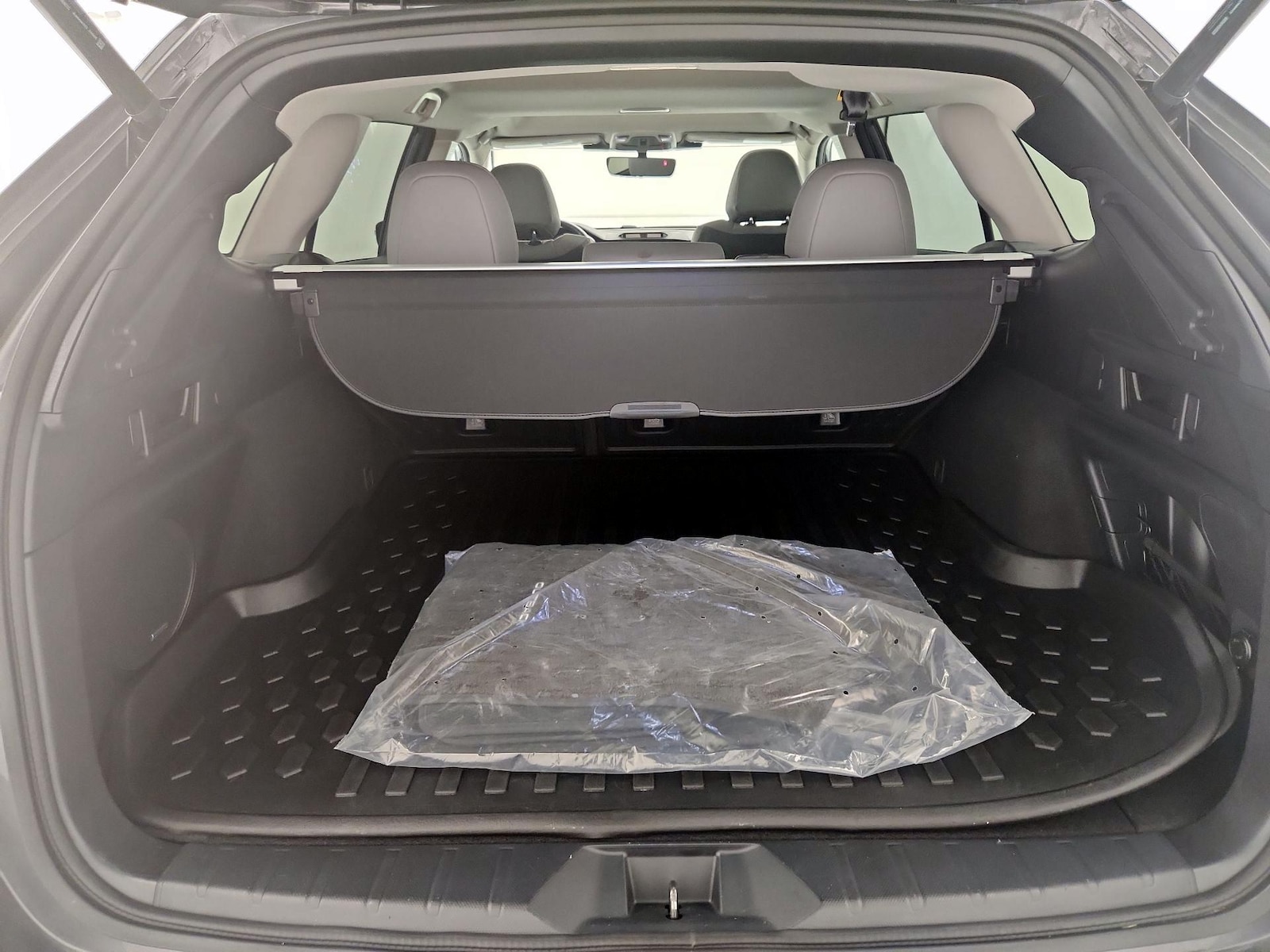 2025 Subaru Outback Limited - Photo 23