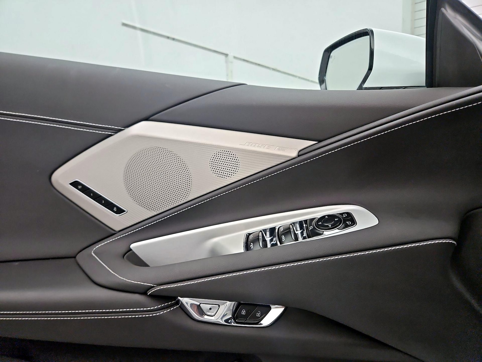 2024 Chevrolet Corvette 2LT - Photo 4