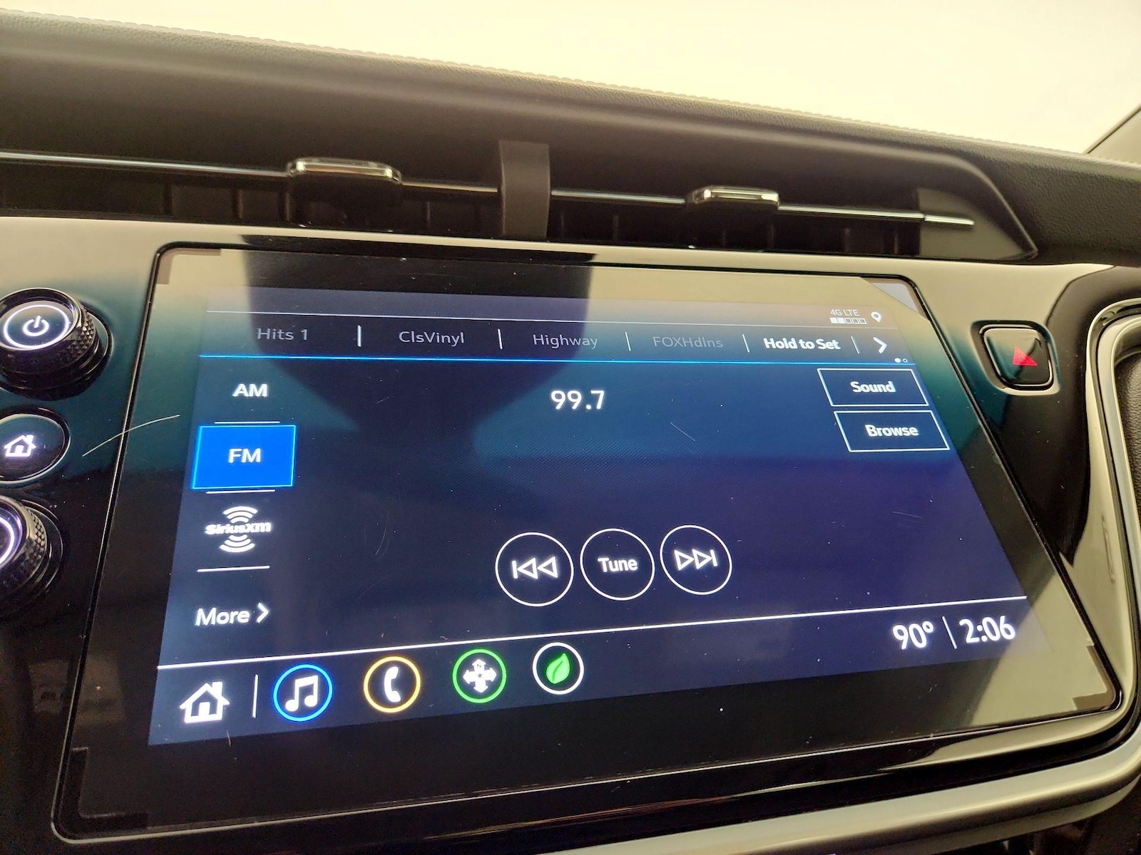 2023 Chevrolet Bolt EV 2LT - Photo 16