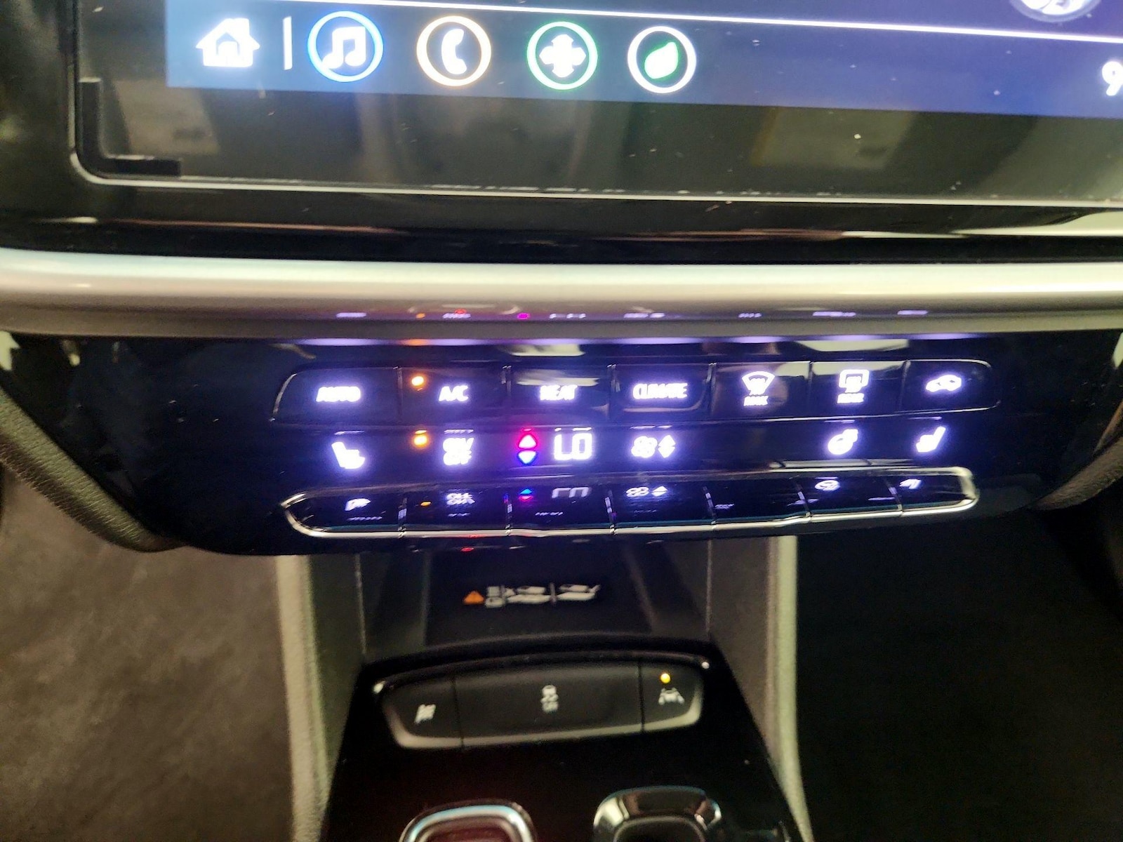 2023 Chevrolet Bolt EV 2LT - Photo 17