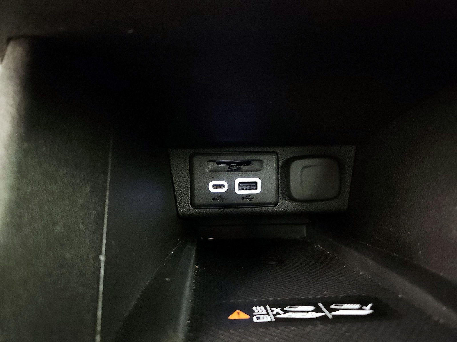 2023 Chevrolet Bolt EV 2LT - Photo 19