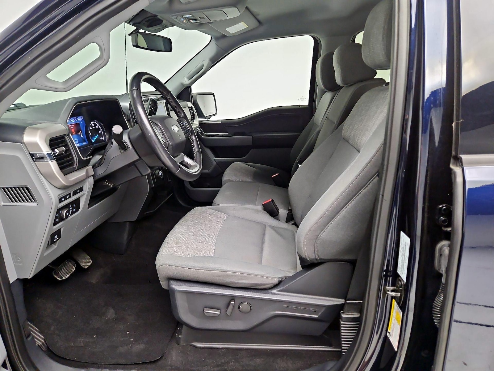 2022 Ford F-150 XLT - Photo 12