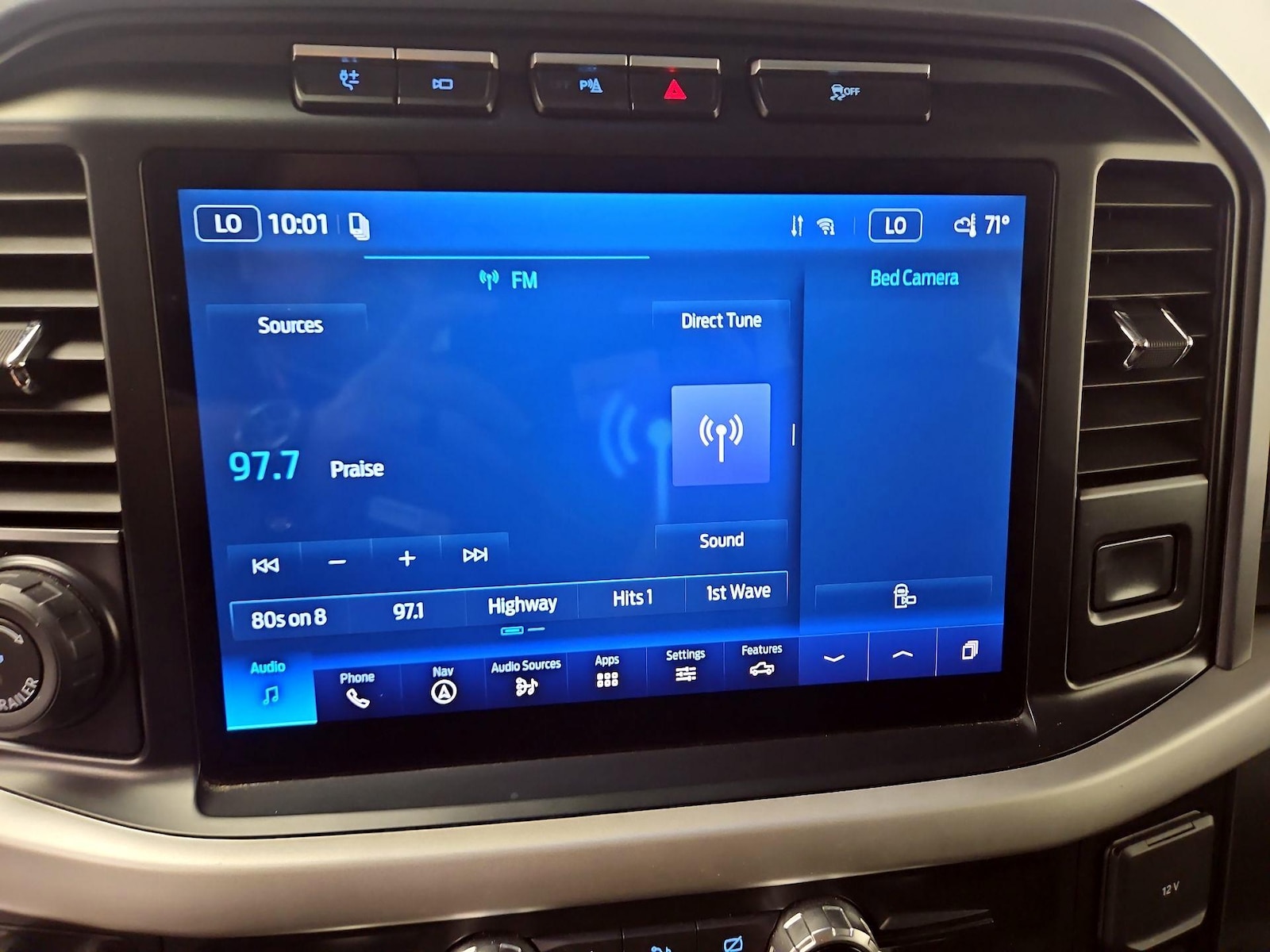 2022 Ford F-150 XLT - Photo 17