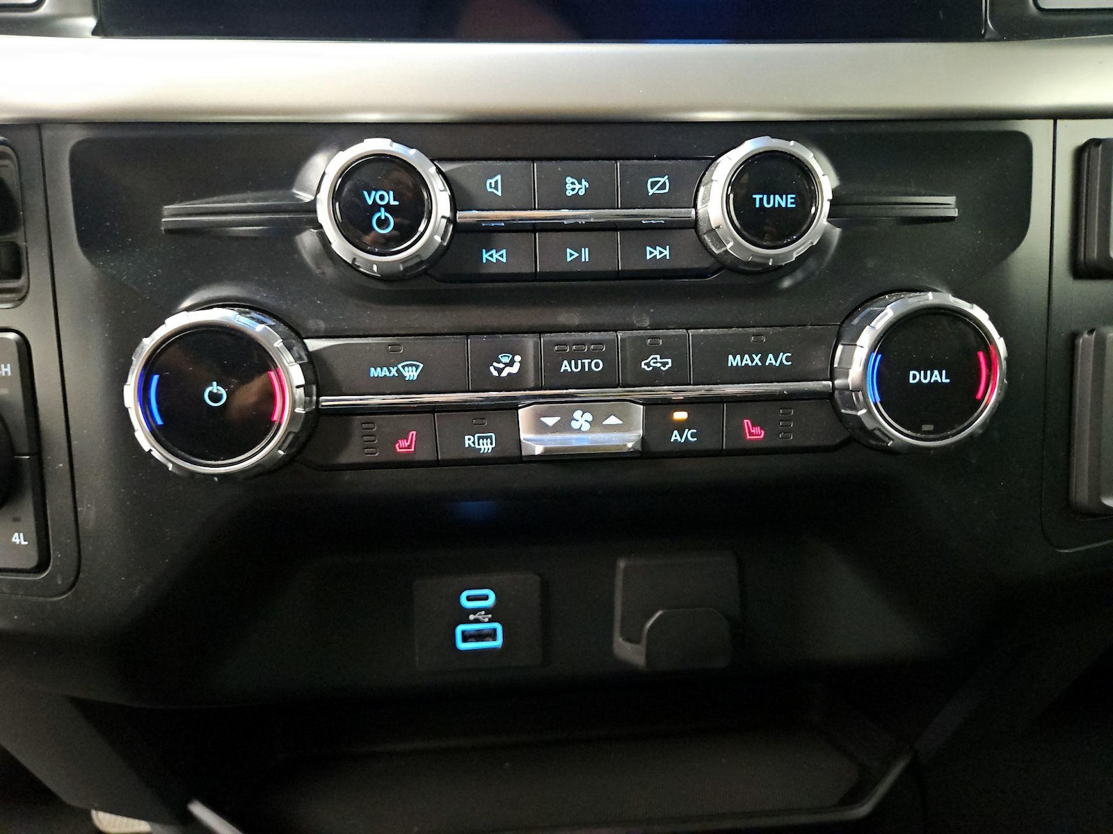 2022 Ford F-150 XLT - Photo 18