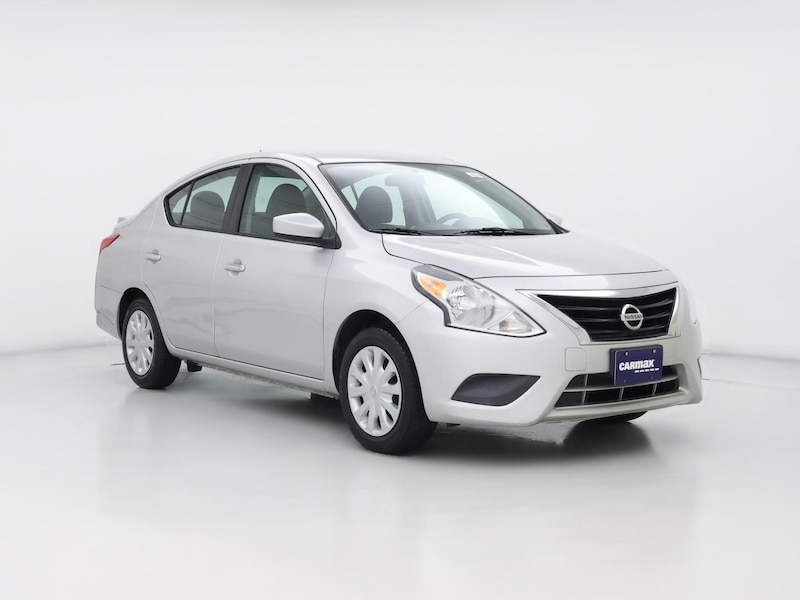 2019 Nissan Versa SV