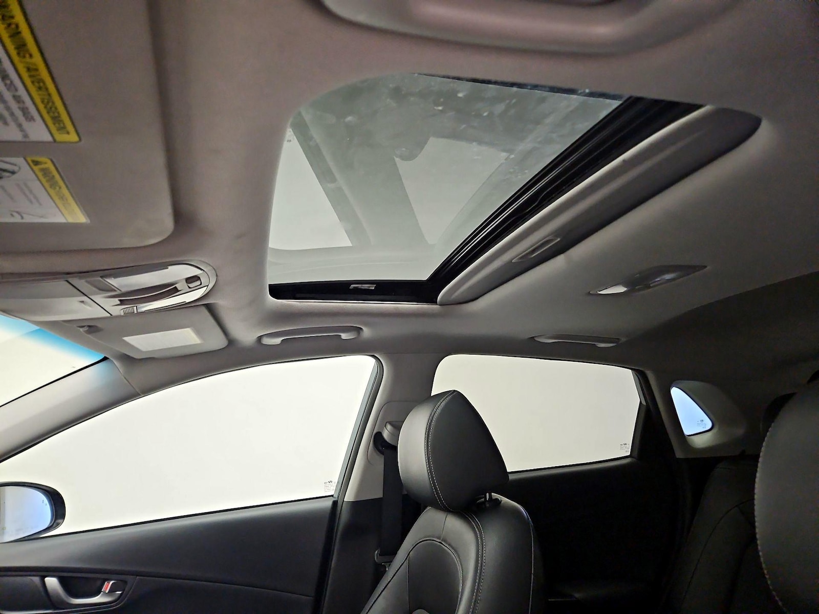 Sunroof(s) & Overhead Airbags