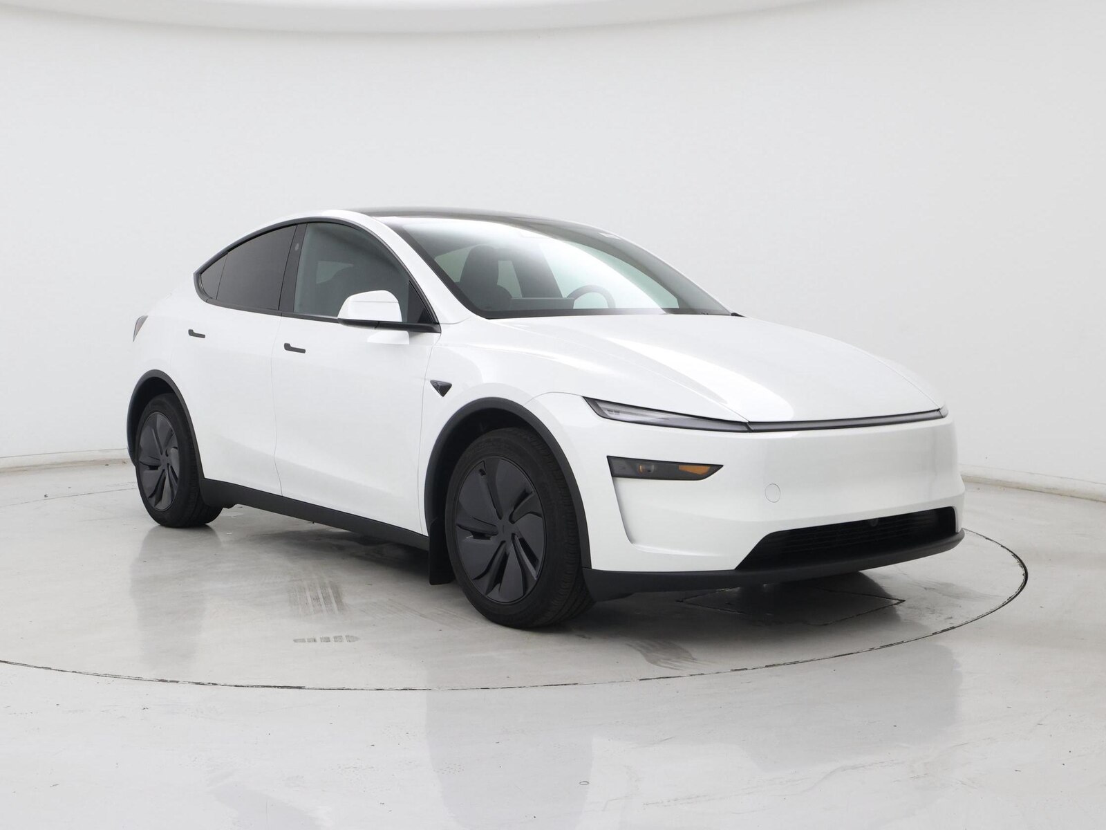2026 Tesla Model Y Premium, photo 2