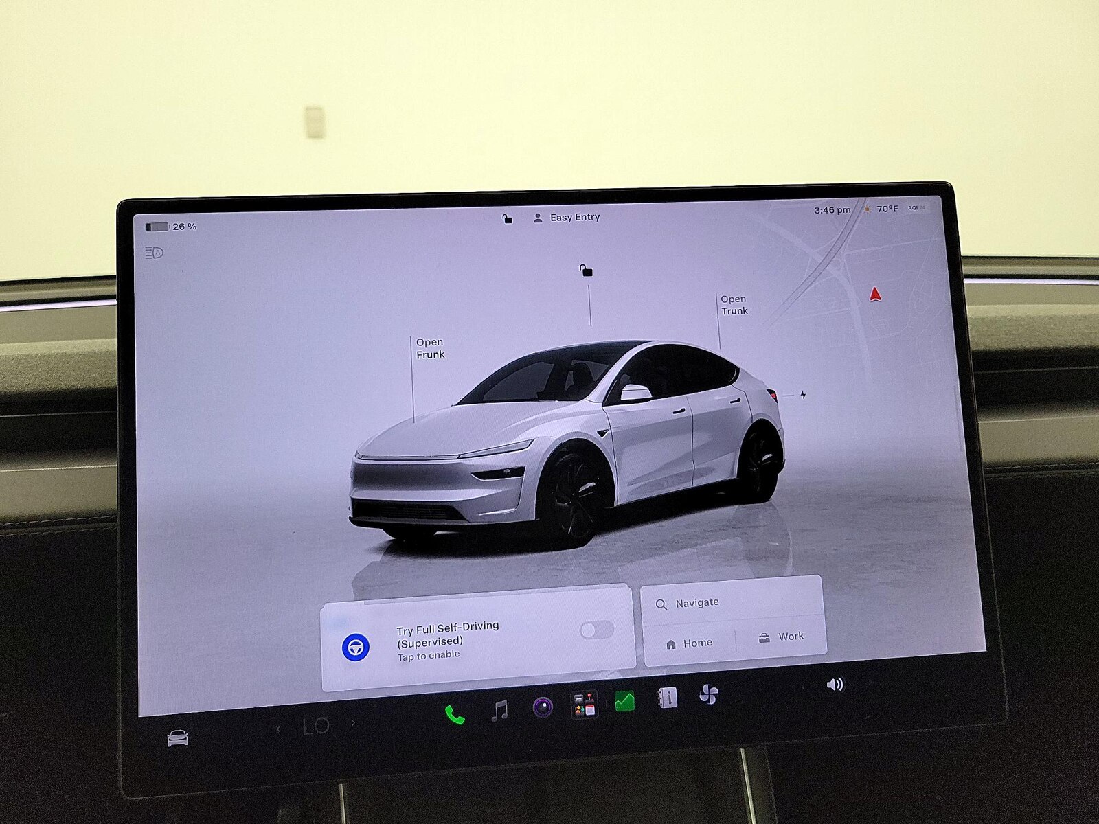 2026 Tesla Model Y Premium, photo 16