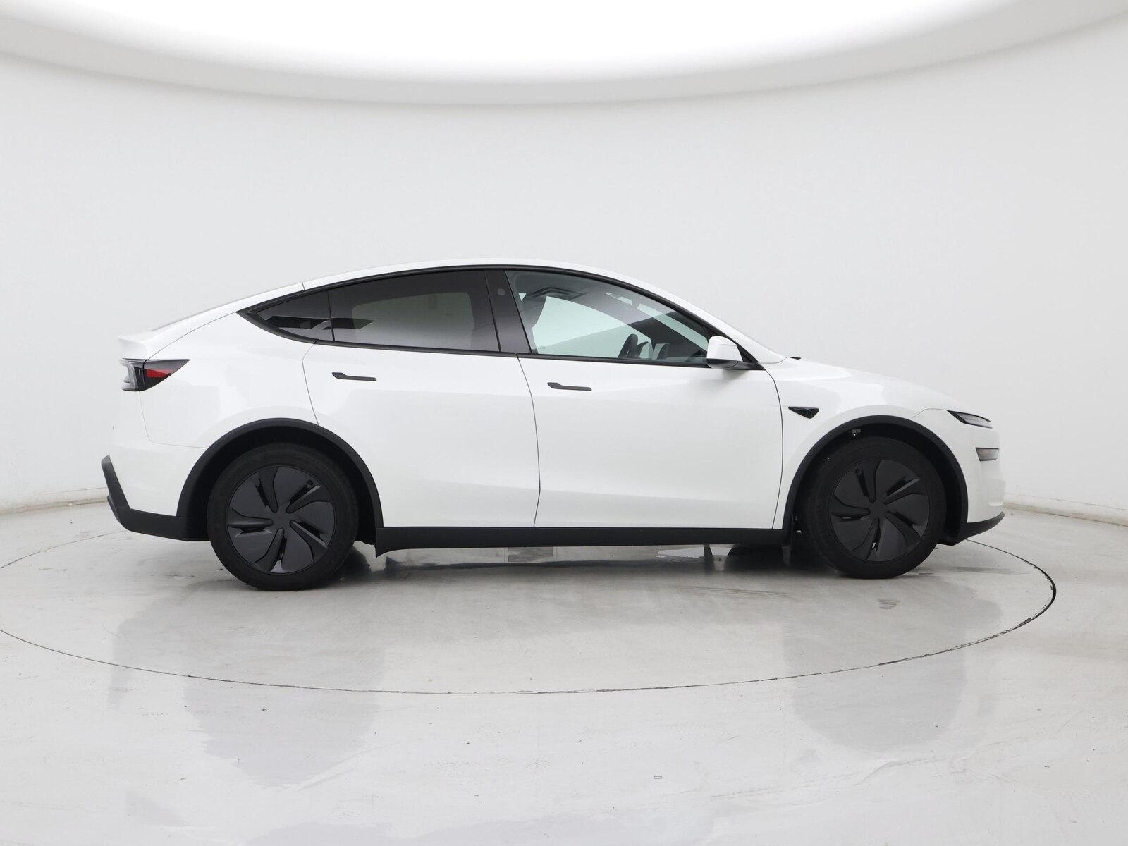 2026 Tesla Model Y Premium, photo 8