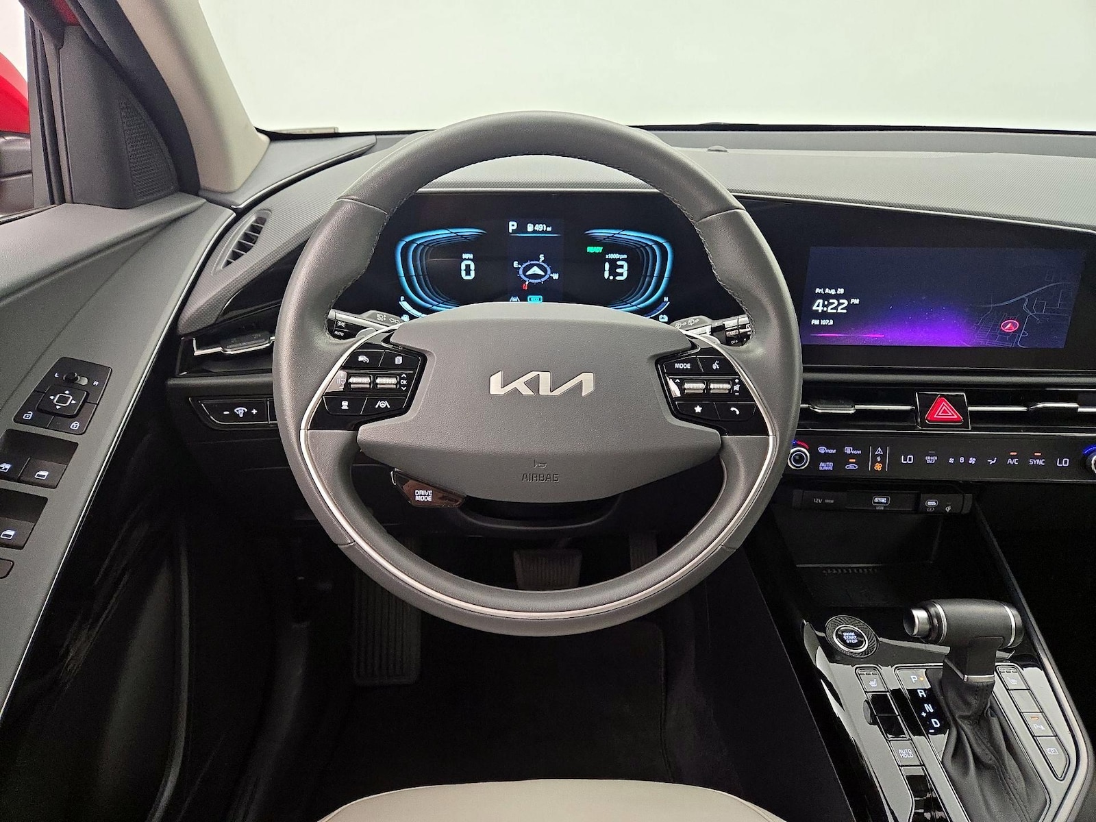 2023 Kia Niro EX - Photo 11