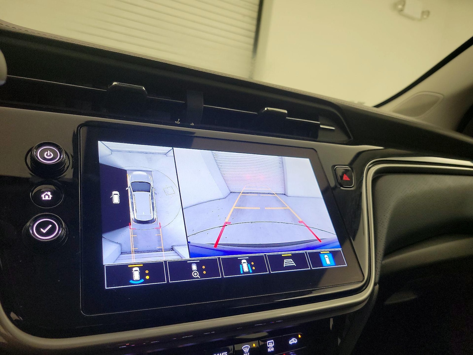 2022 Chevrolet Bolt EUV Premier - Photo 15