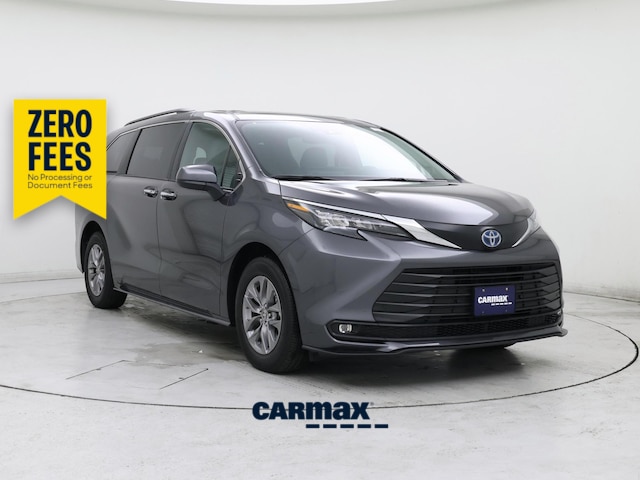 Gray 2025 Toyota Sienna Minivan All-Wheel Drive Automatic
