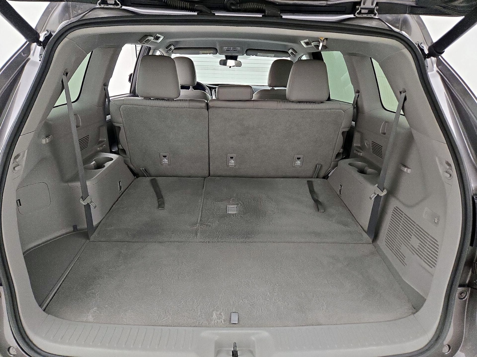 2017 Toyota Highlander LE Plus - Photo 23