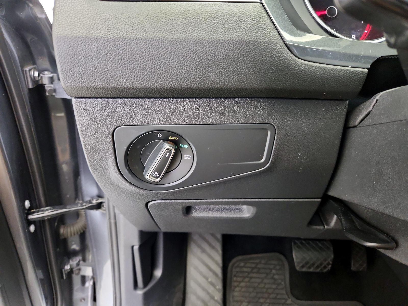 2020 Volkswagen Tiguan SE - Photo 5