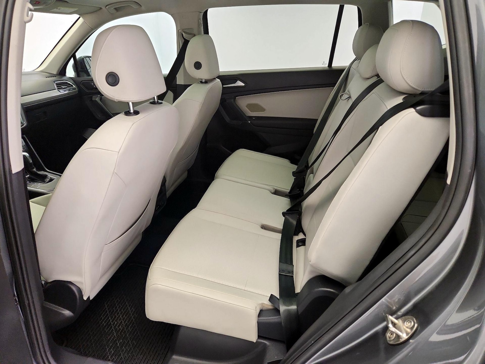 2020 Volkswagen Tiguan SE - Photo 12