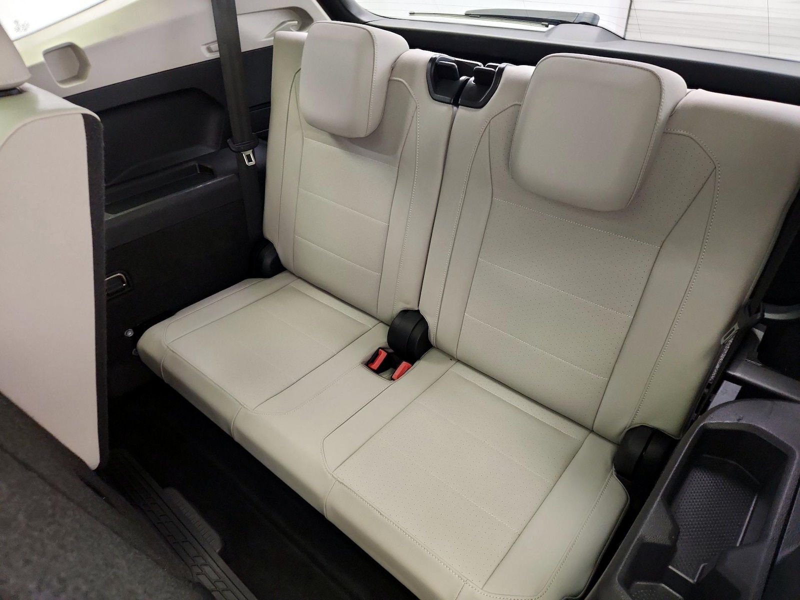2020 Volkswagen Tiguan SE - Photo 13