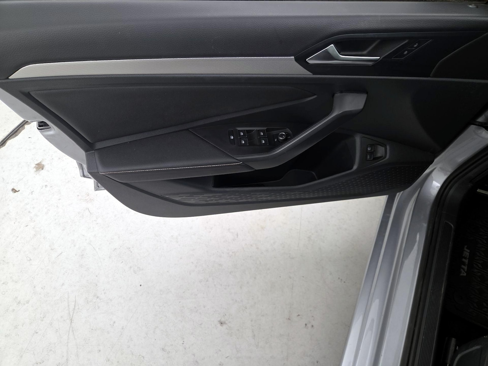 2024 Volkswagen Jetta Sport - Photo 13
