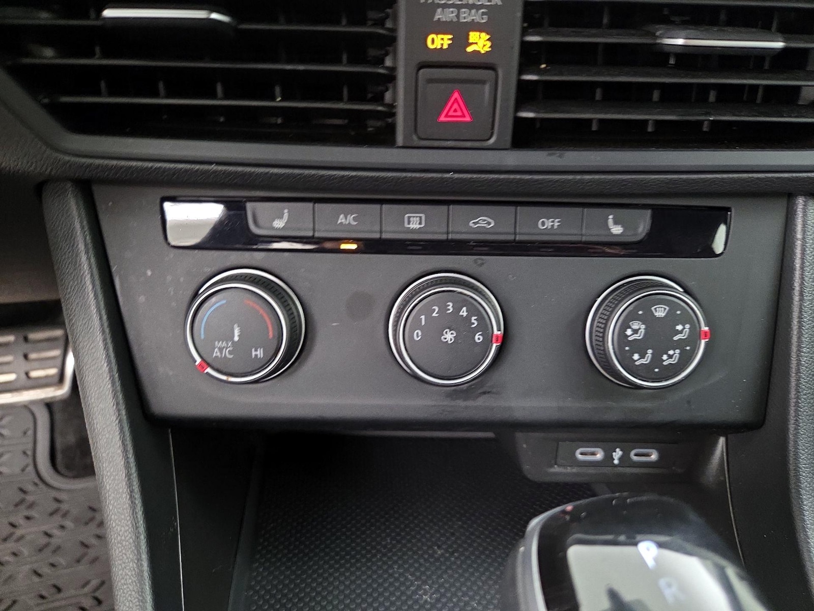 2024 Volkswagen Jetta Sport - Photo 16