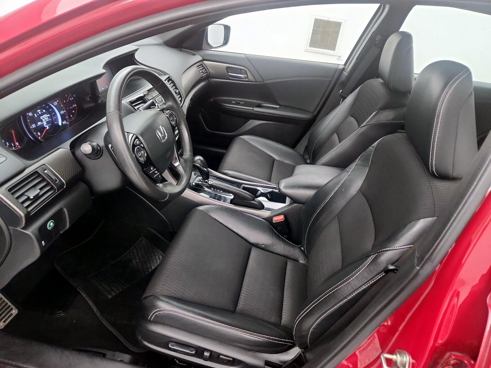 Power Seat(s) & Side Airbags