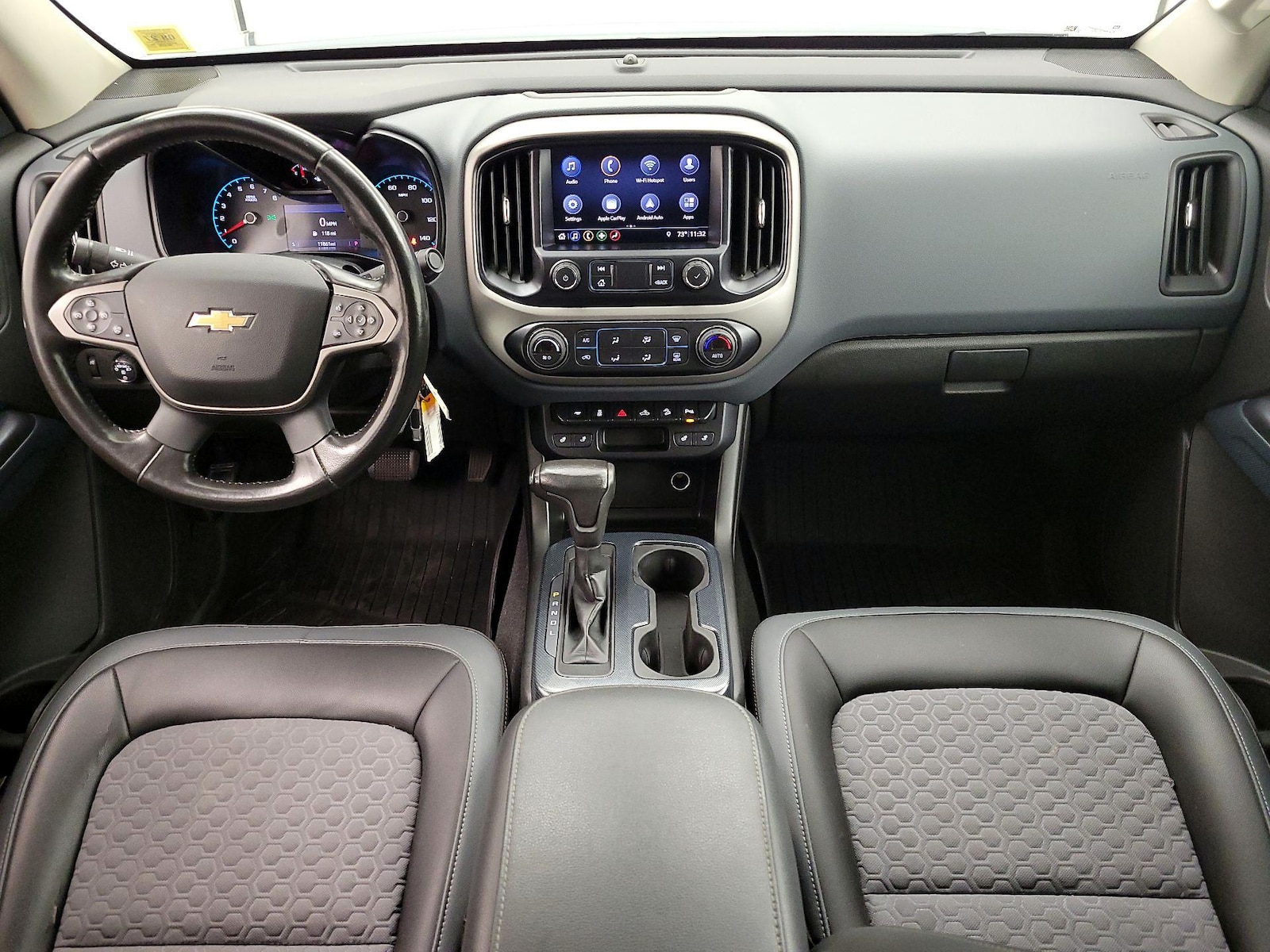 Apple CarPlay® & Android Auto™
